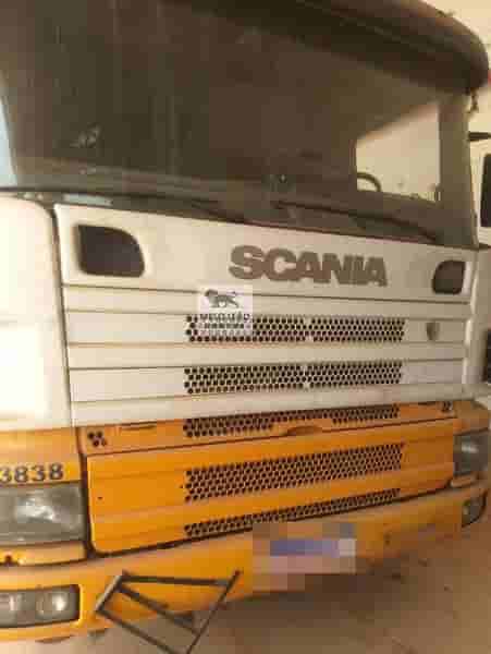 Cavalo Mecânico Scania P114 GA 4x2 NZ 330 2000 - imagem de fundo