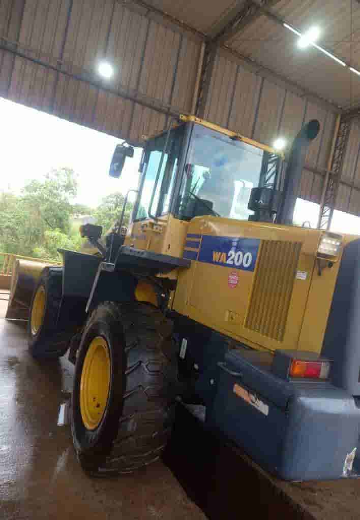Pá Carregadeira Komatsu WA200 2018