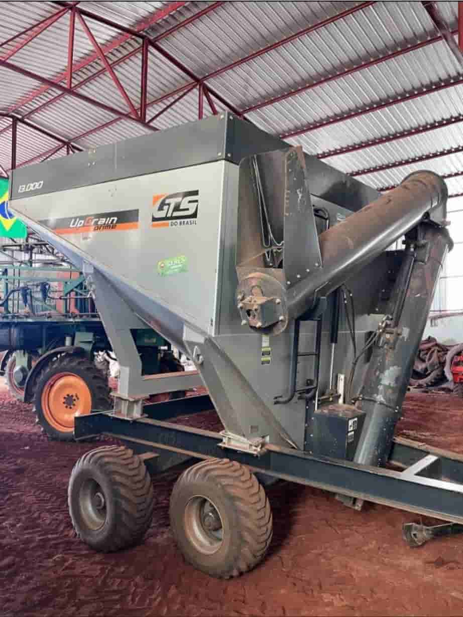Plantadeira GTS UPGRAIN 2015 - imagem de fundo
