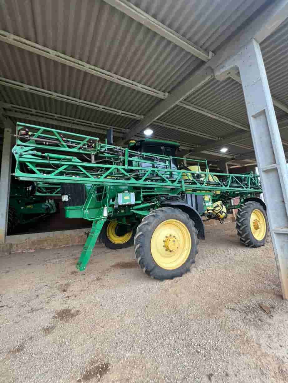 Pulverizador Autopropelido John Deere 4630 2014 - imagem de fundo