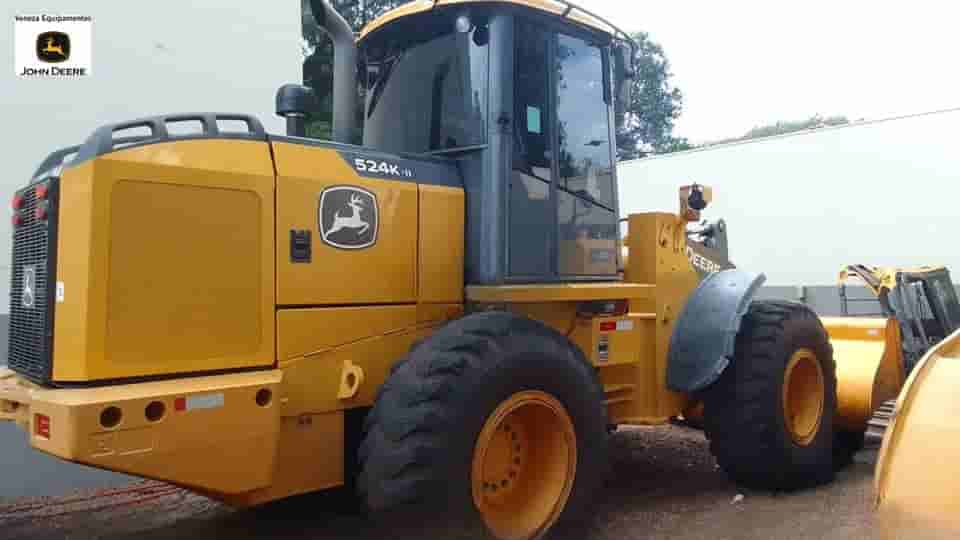Pá Carregadeira John Deere 524K 2021 - imagem de fundo