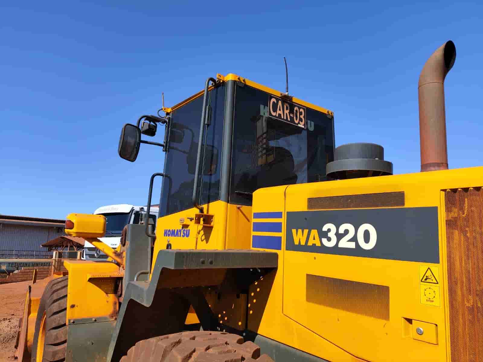 Pá Carregadeira Komatsu  WA320 2022