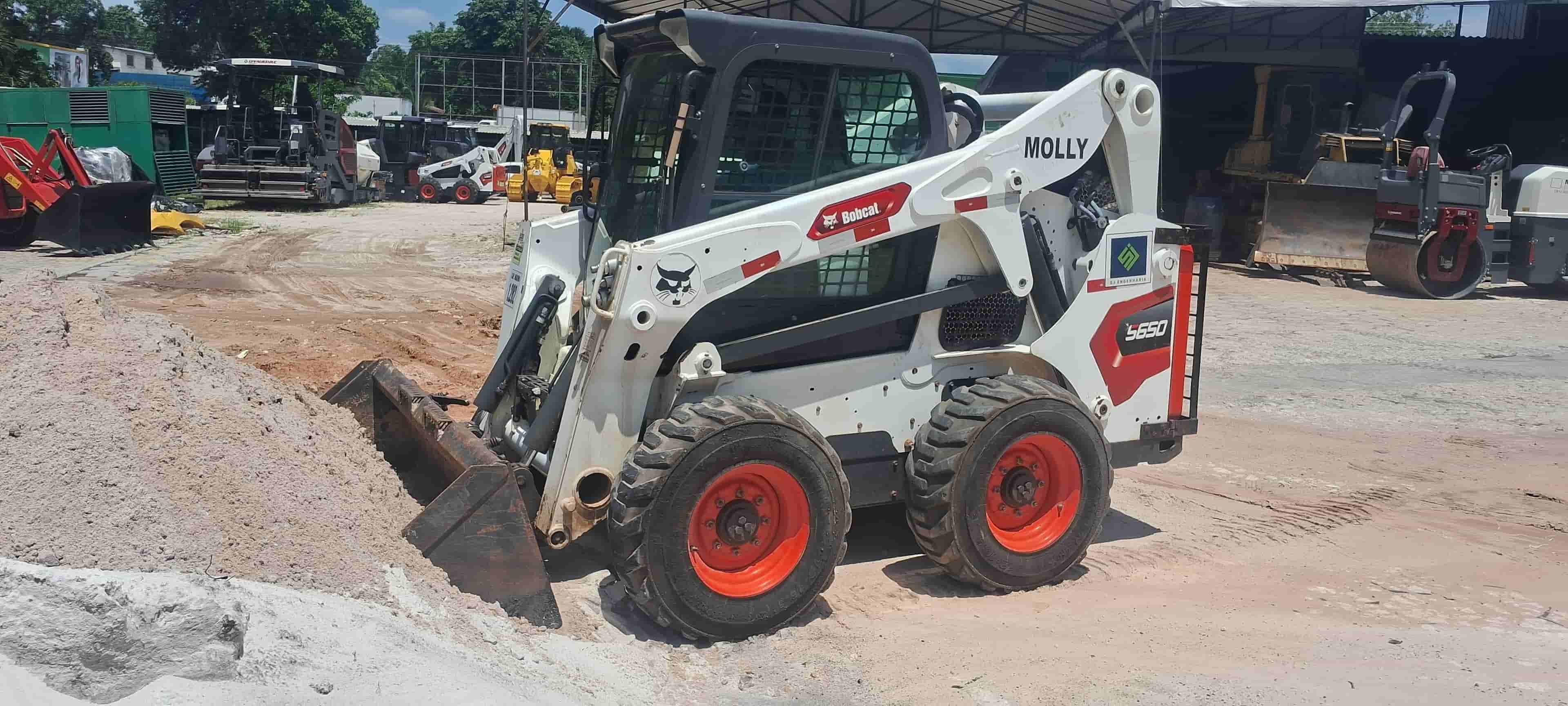 Mini Carregadeira Bobcat S650 2021