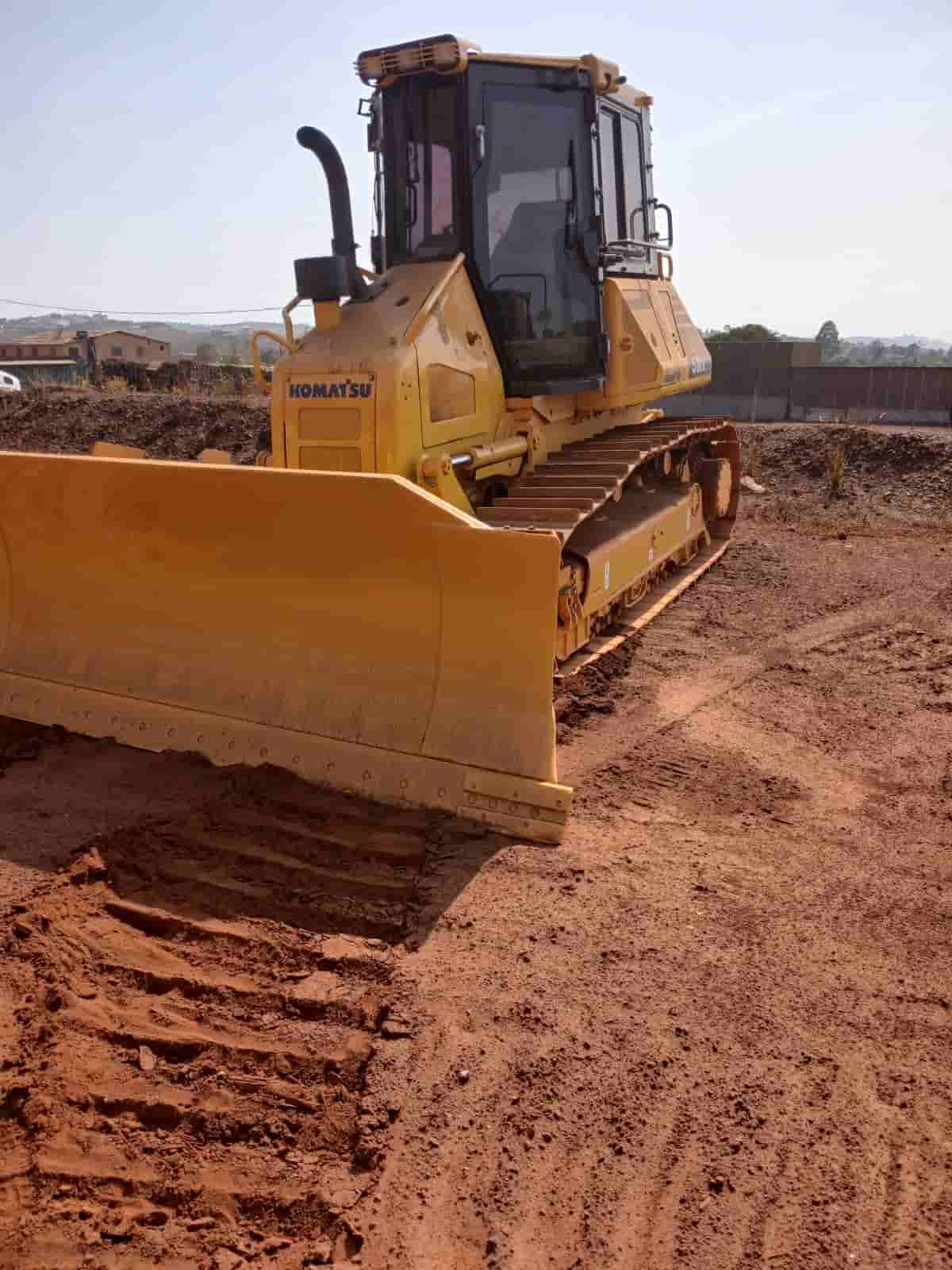 Trator de esteira Komatsu D51 2014