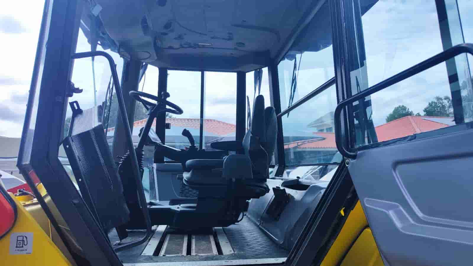 Rolo compactador Dynapac CC242-HF 2011