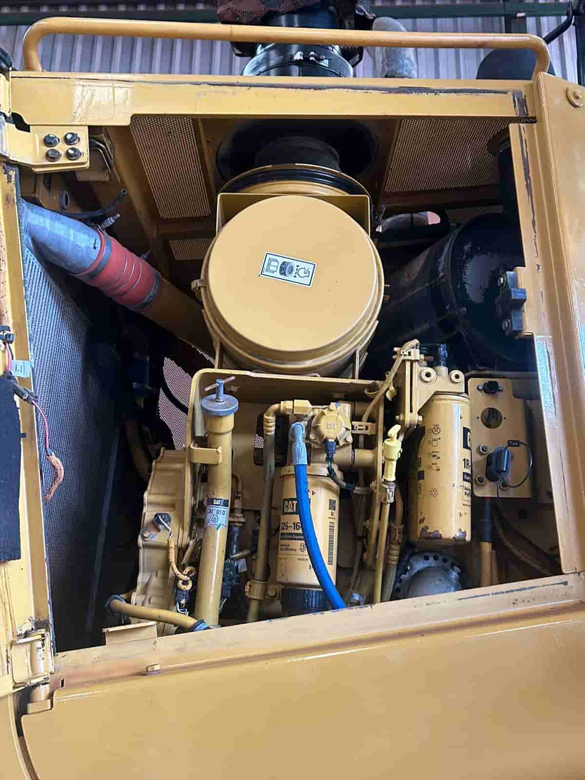 Trator de esteira Caterpillar  D8 2017