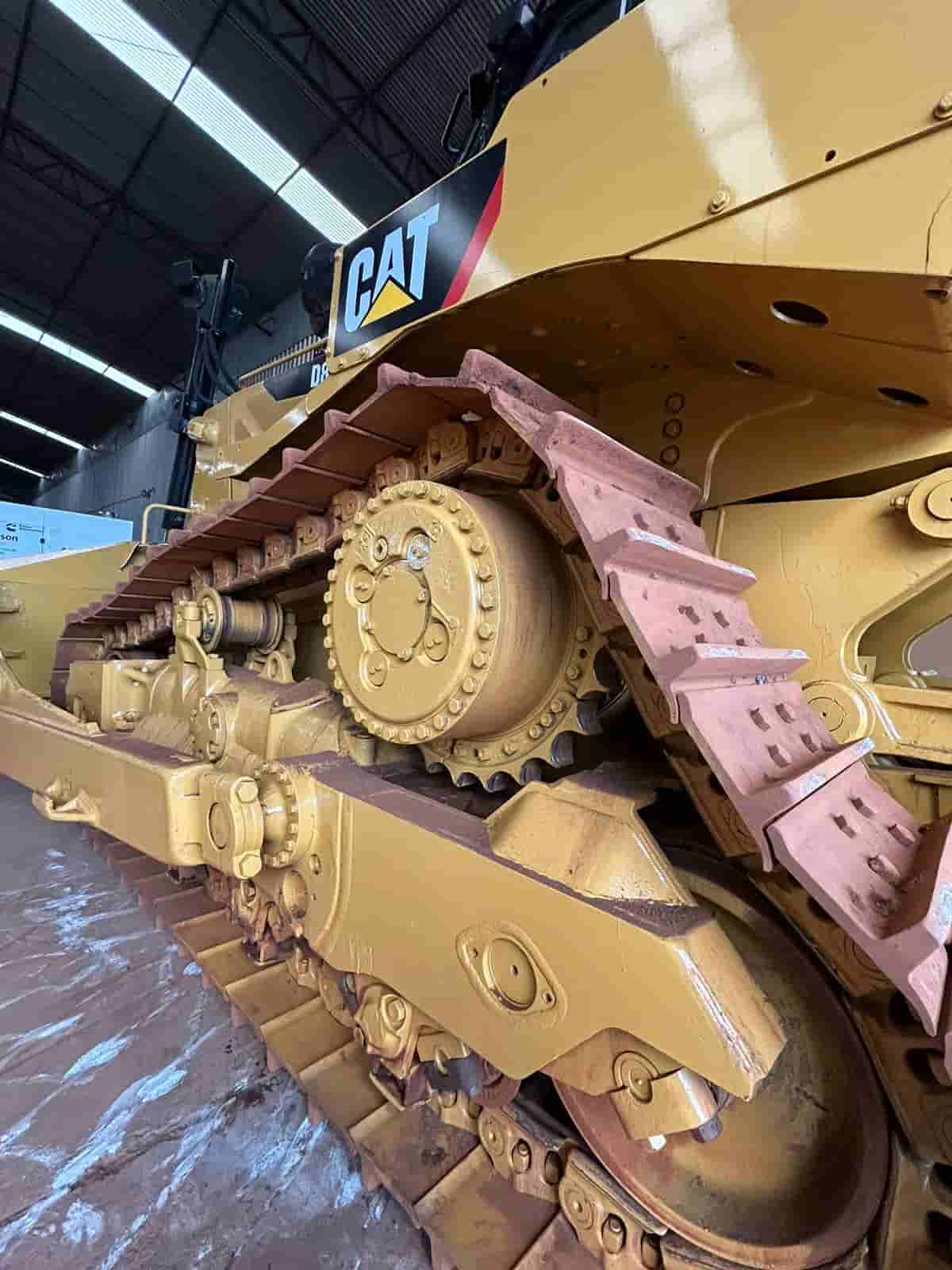 Trator de esteira Caterpillar  D8 2017