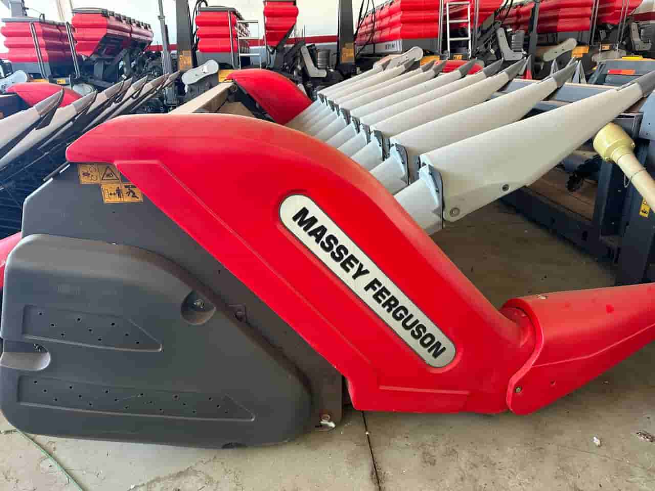 PLATAFORMA Massey Ferguson 3011 2022 - imagem de fundo