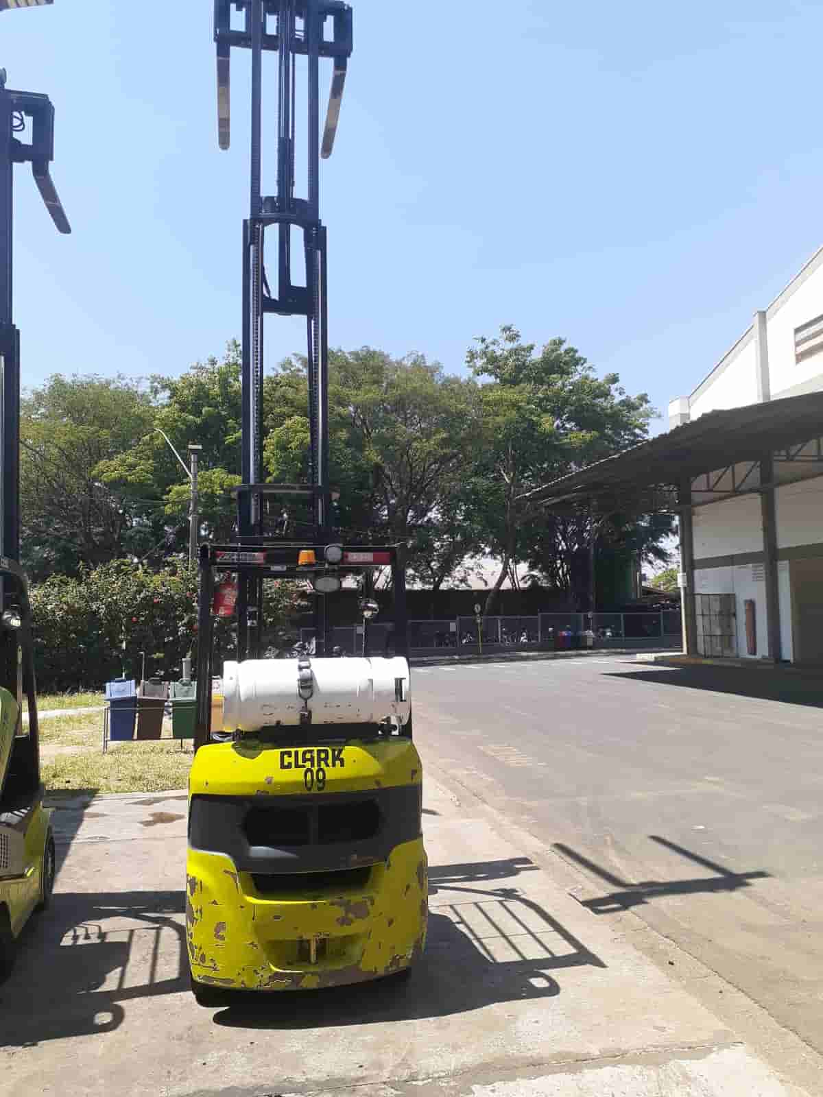 Empilhadeira CLARK S25 2020