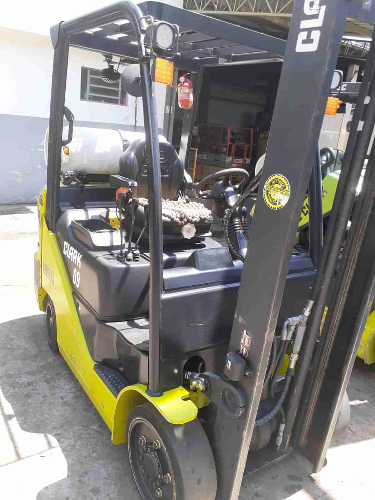 Empilhadeira CLARK S25 2020