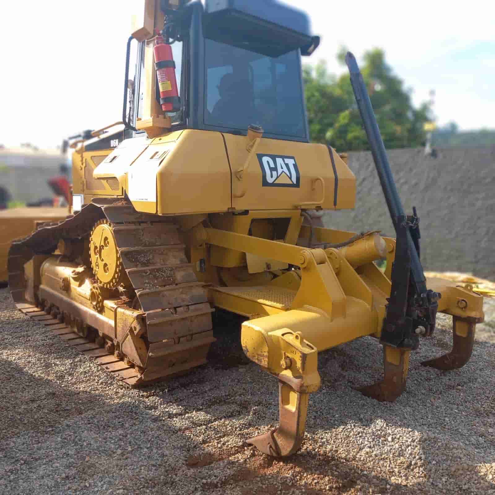 Trator de esteira CAT D6NXL 2014