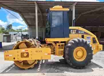 Rolo compactador CAT CP533E 2006