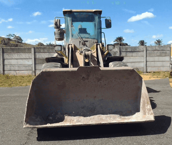 Pá Carregadeira Hyundai HL745-9SB 2023