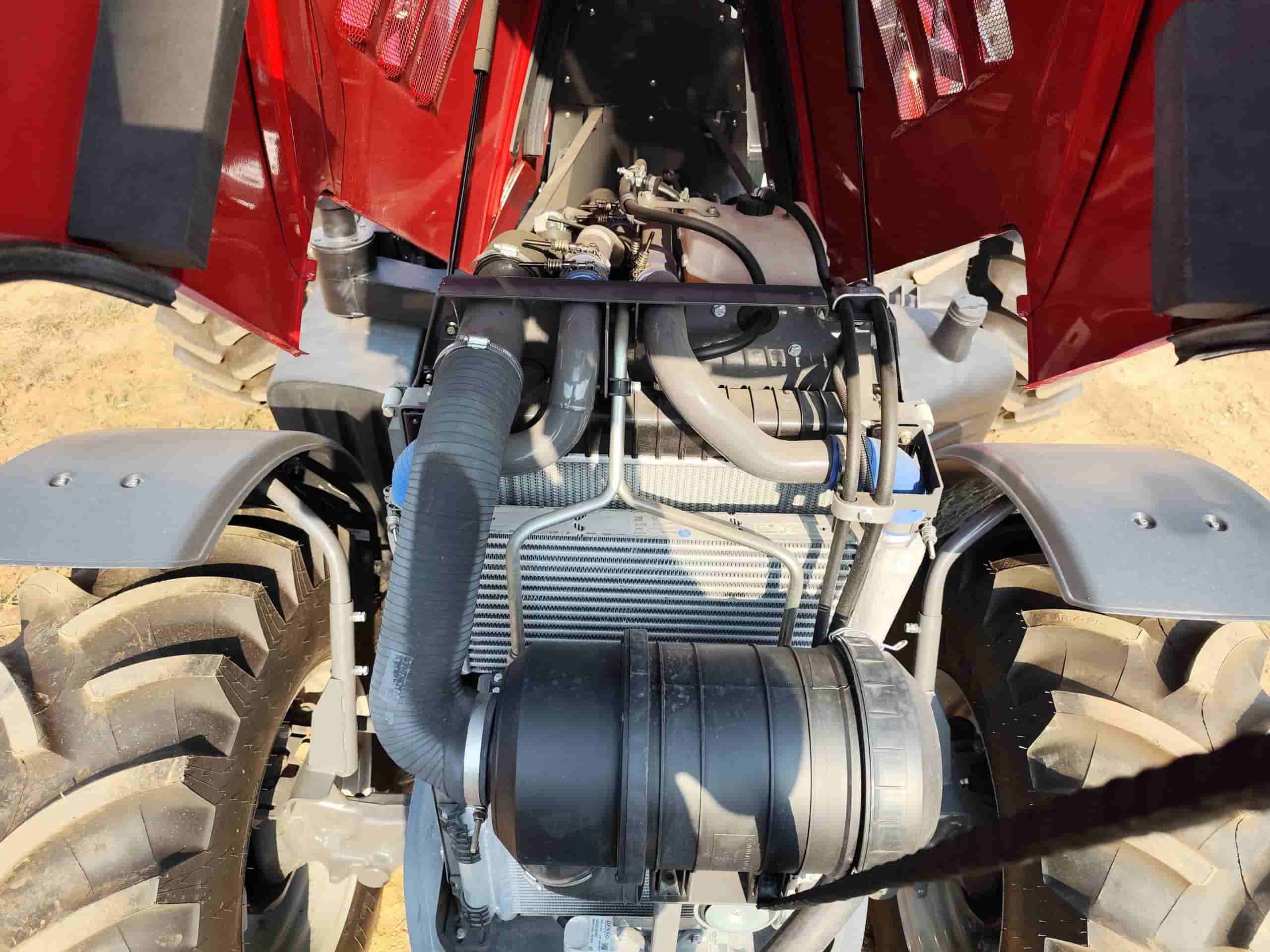 Trator agrícola Massey Ferguson MF7318 - ROD DUPLO 2023