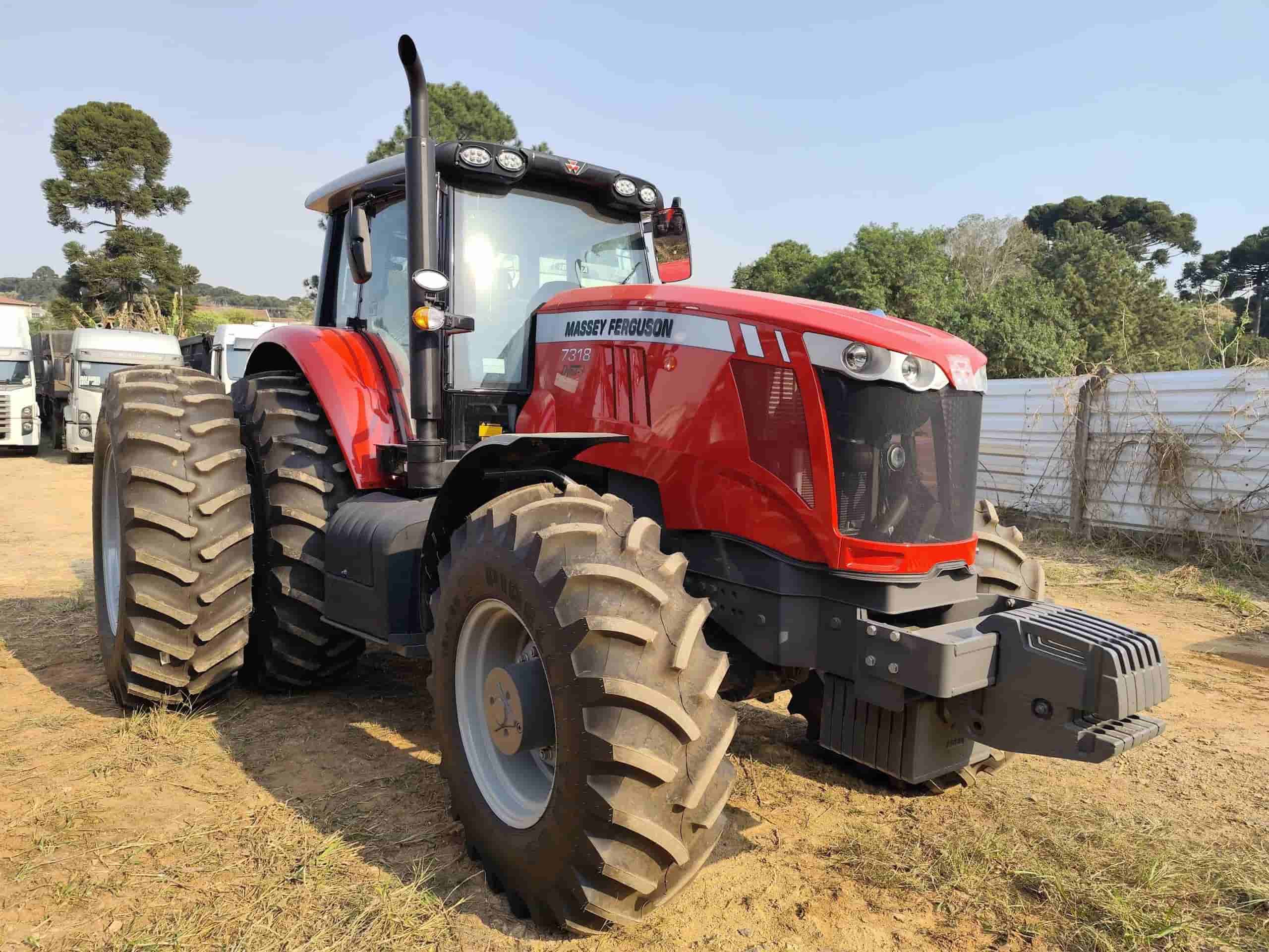 Trator agrícola Massey Ferguson MF7318 - ROD DUPLO 2023