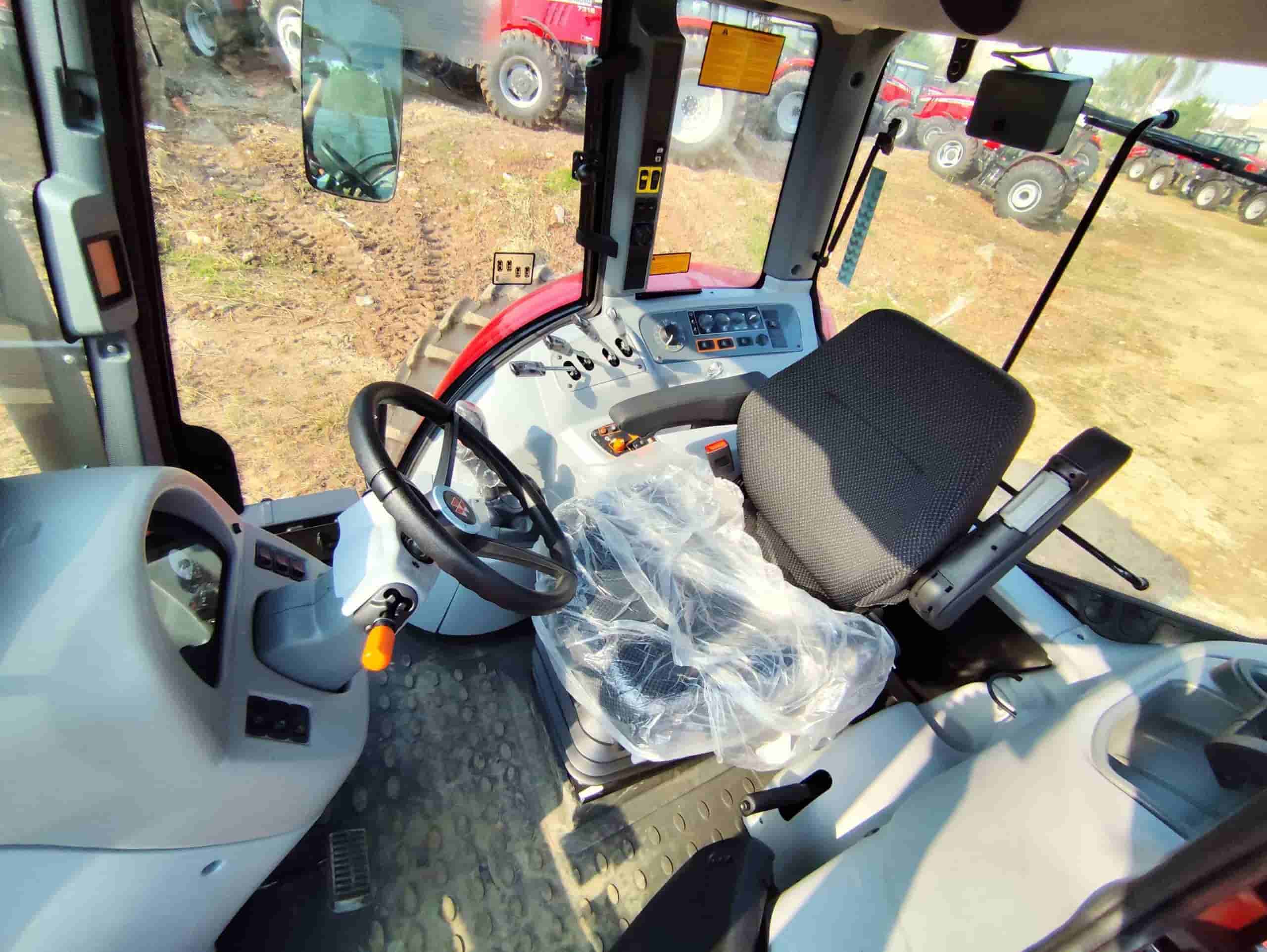 Trator agrícola Massey Ferguson MF7318 - ROD DUPLO 2023