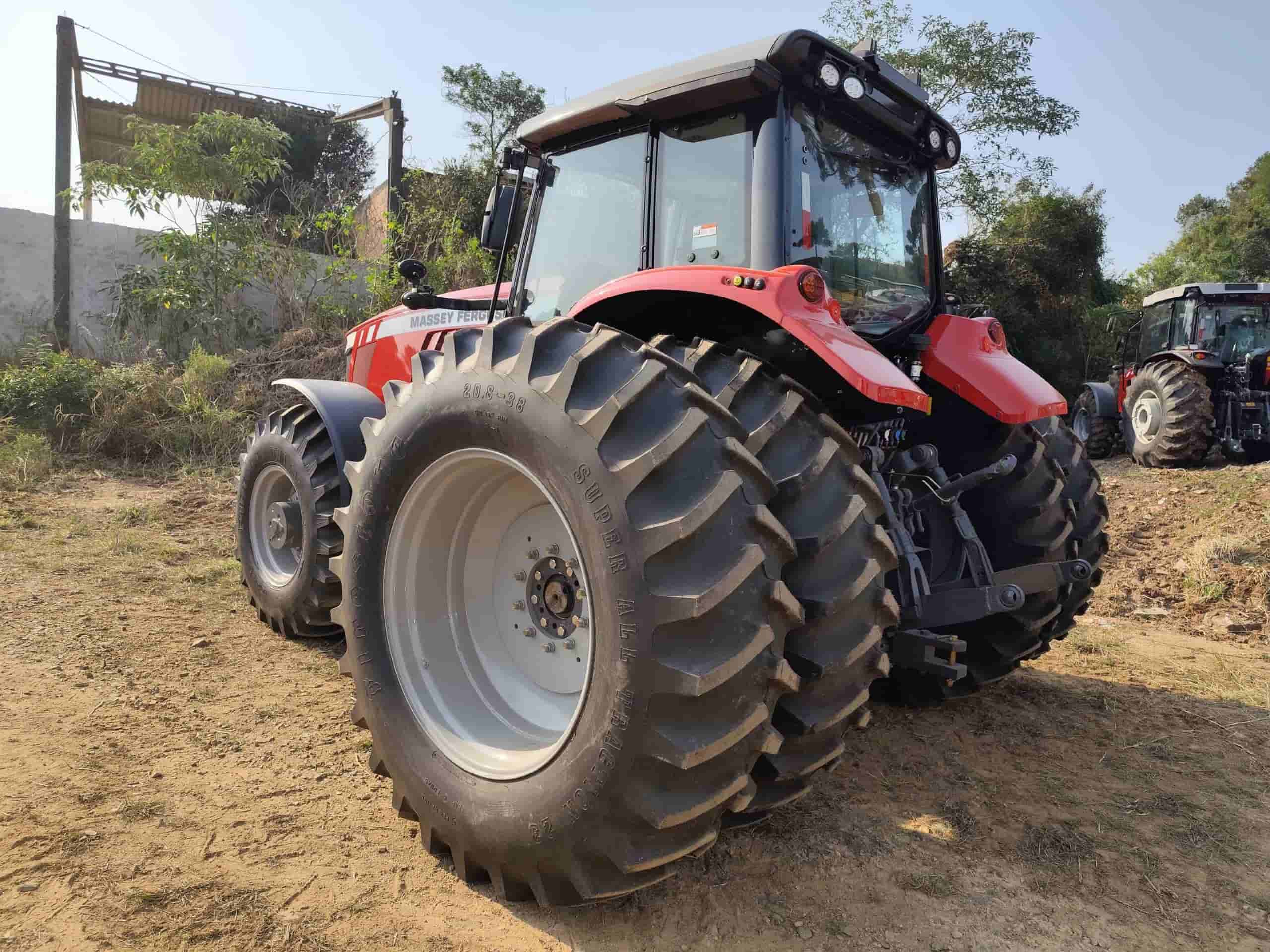 Trator agrícola Massey Ferguson MF7318 - ROD DUPLO 2023