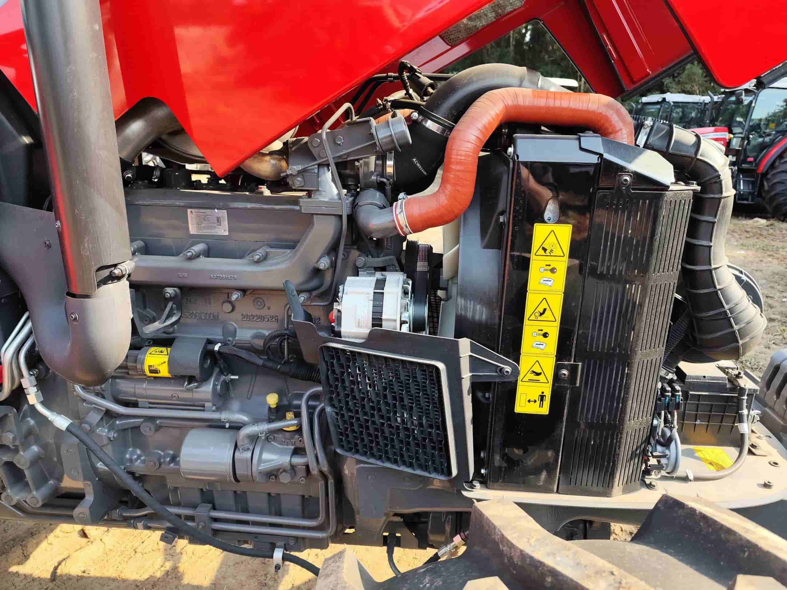 Trator agrícola Massey Ferguson MF5710NC - 4CY 2023