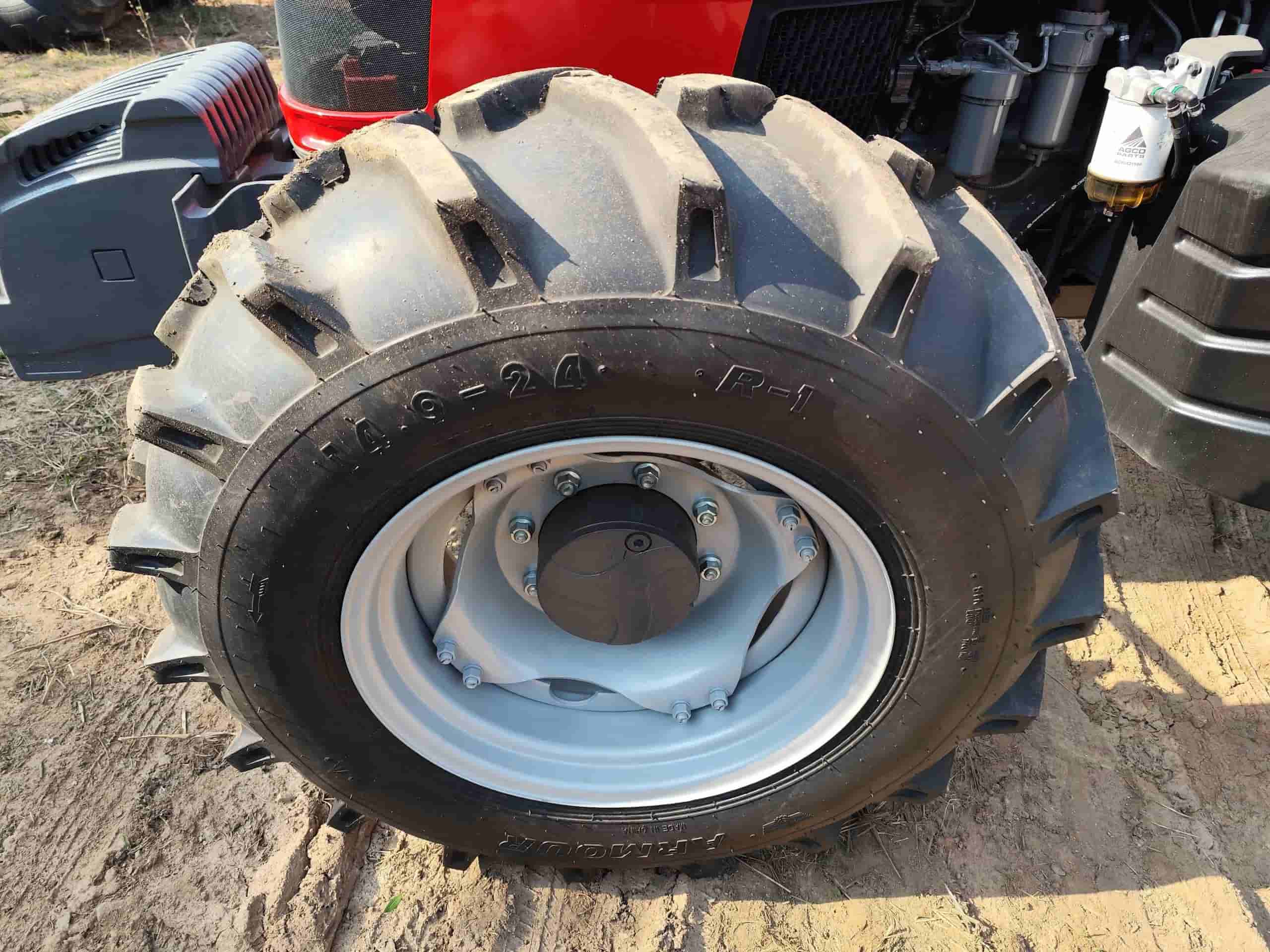 Trator agrícola Massey Ferguson MF5710NC - 4CY 2023