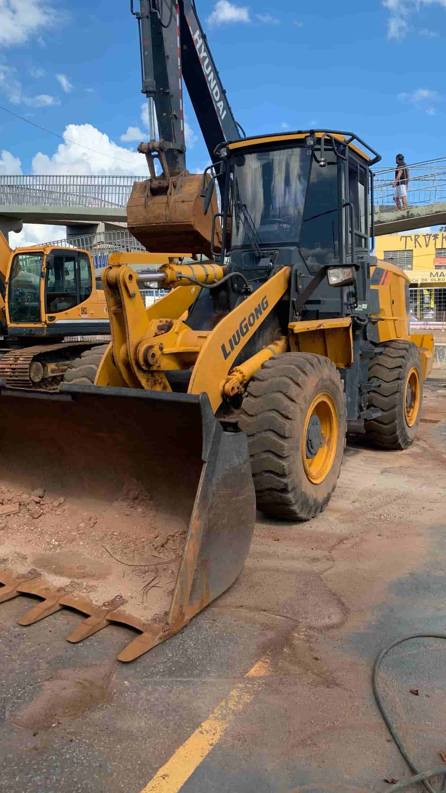 Pá Carregadeira Liugong CLG835H 2023