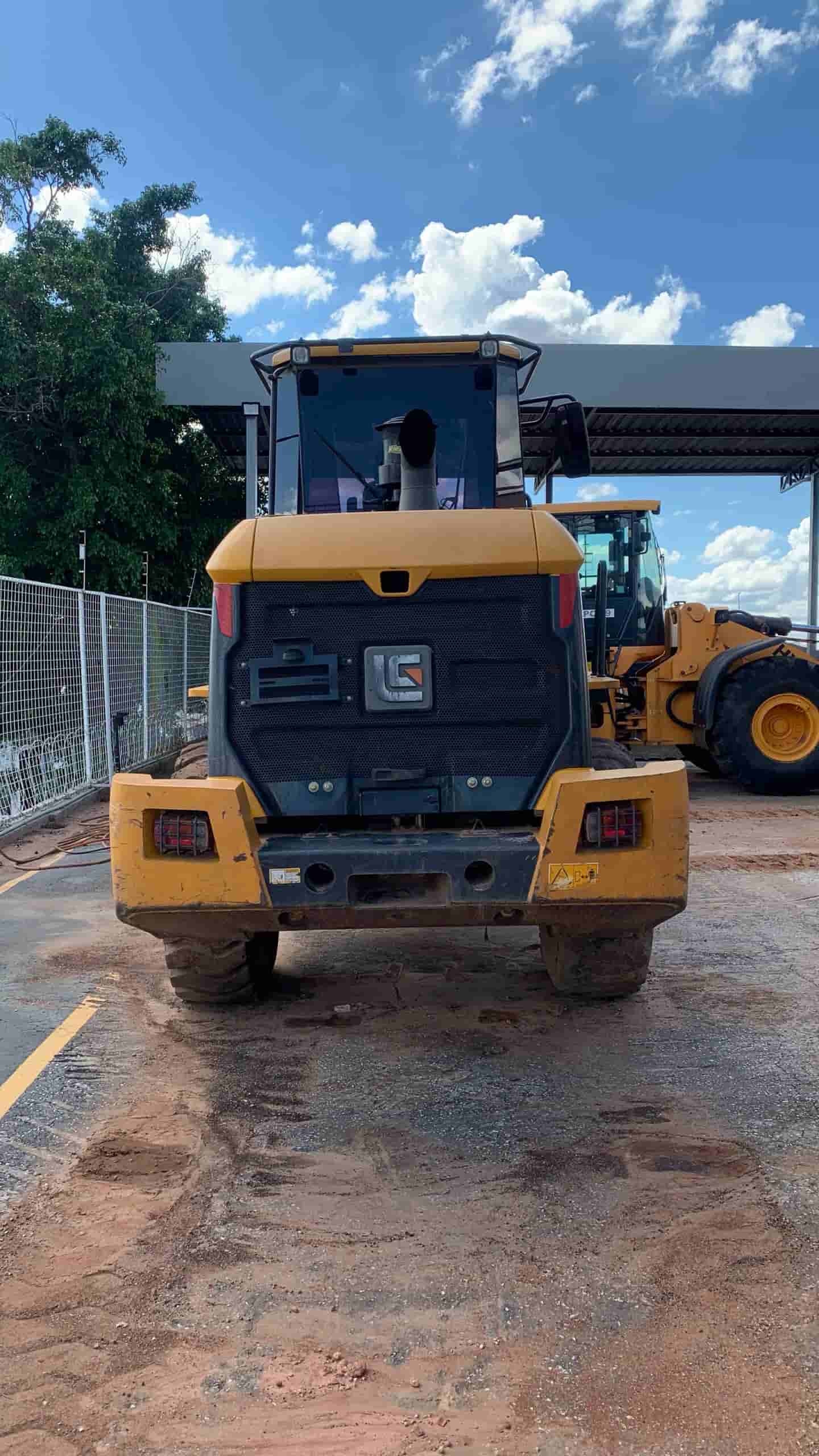 Pá Carregadeira Liugong CLG835H 2023