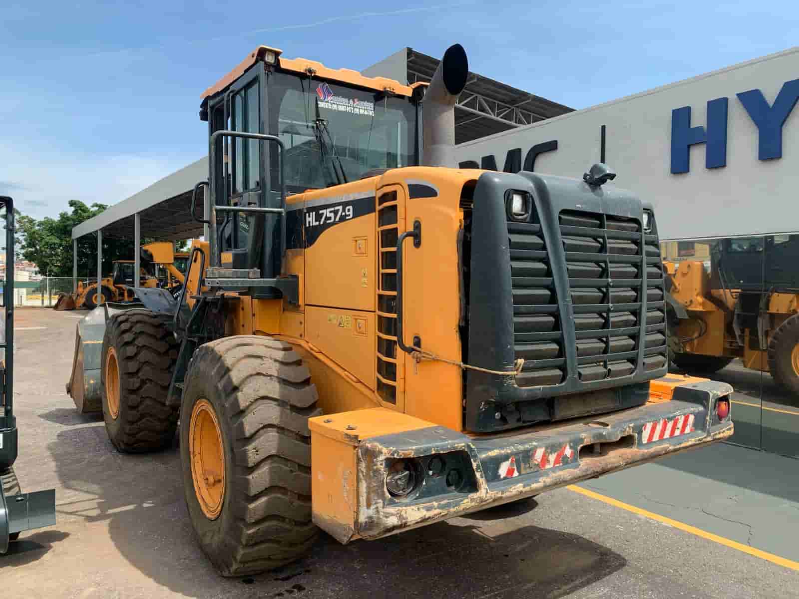 Pá Carregadeira Hyundai HL757-9SBS 2023