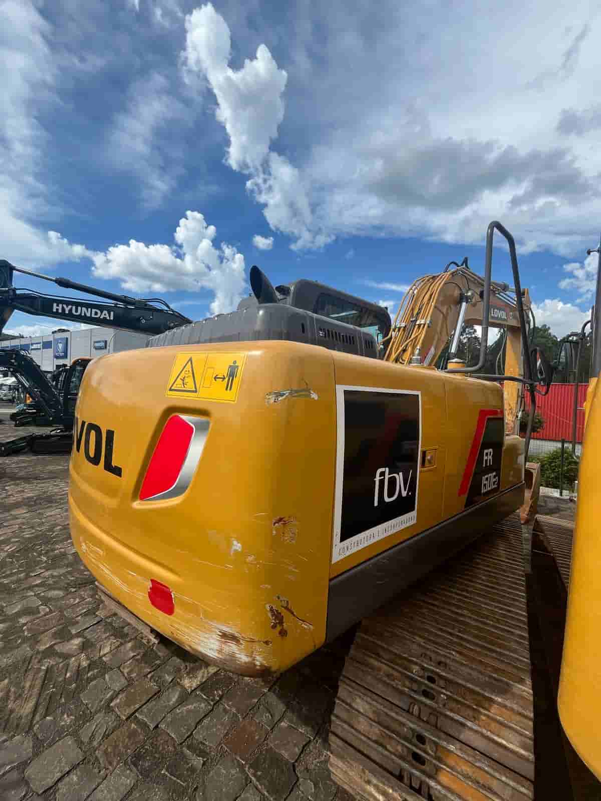 Escavadeira Lovol FR150 2024