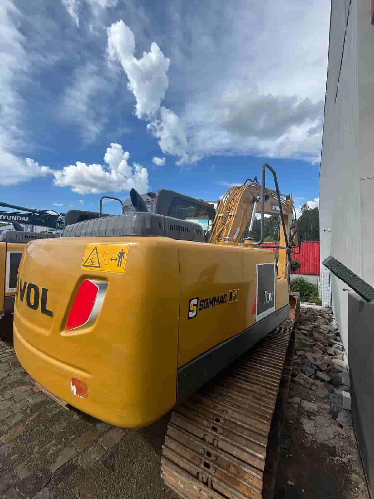 Escavadeira Lovol FR150 2024