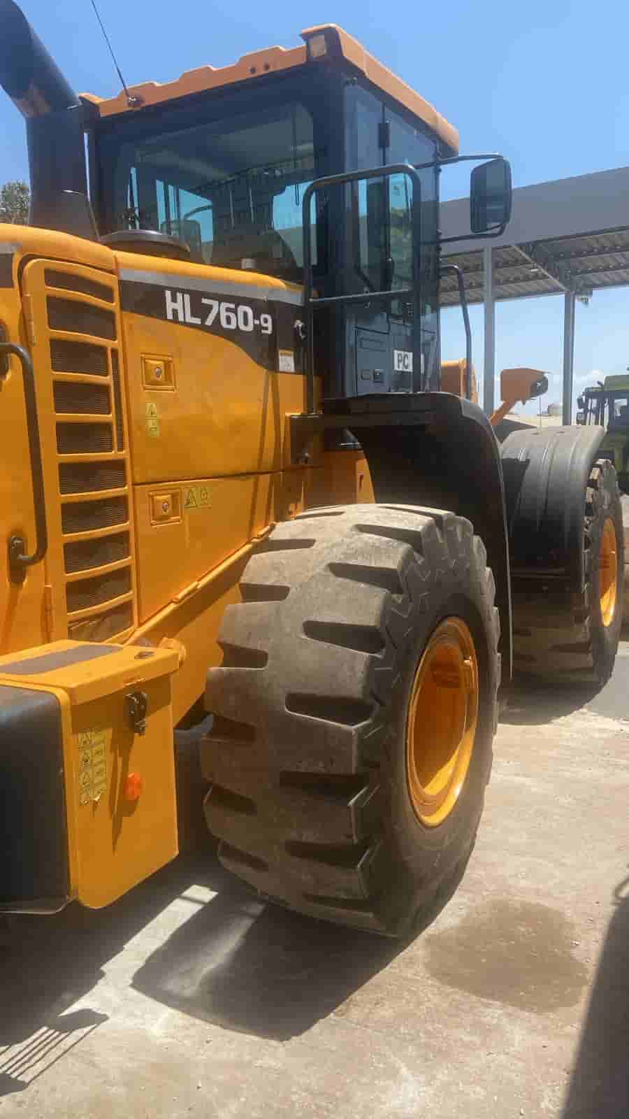 Pá Carregadeira Hyundai HL760-9 2022