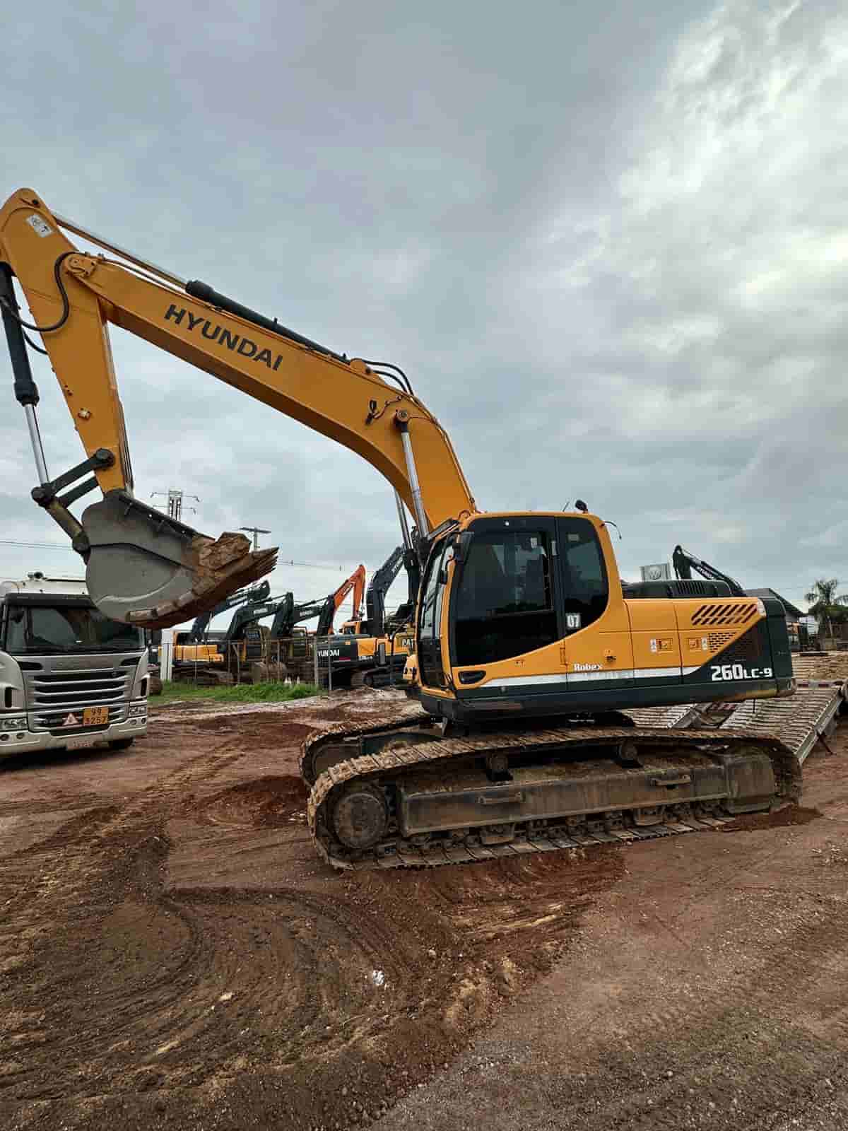 Escavadeira Hyundai R260LC-9SB 2019