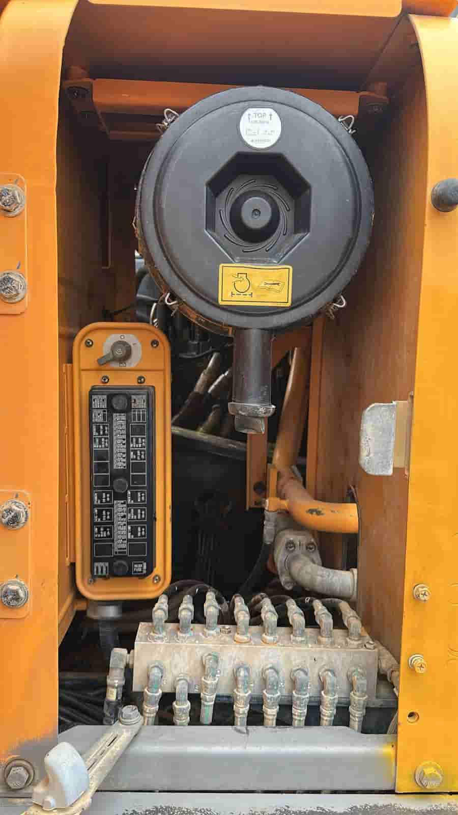 Escavadeira Hyundai R260LC-9S 2020