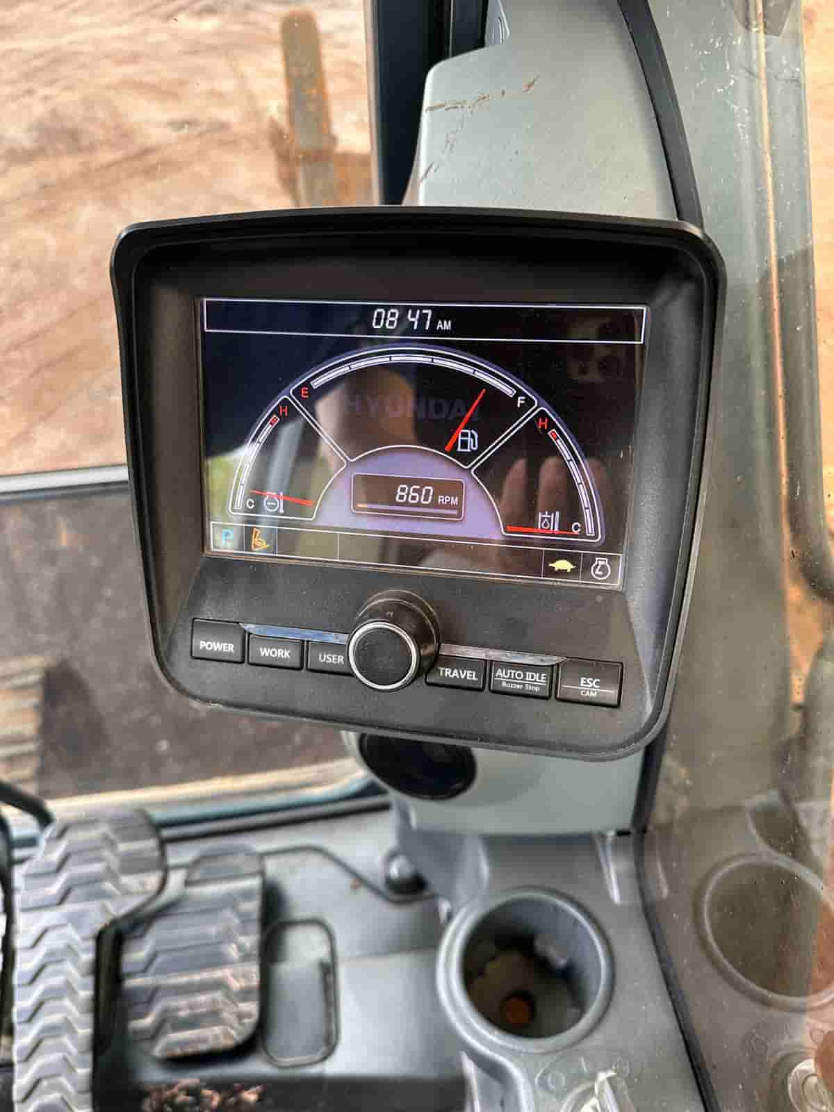 Escavadeira Hyundai R260LC-9S 2020
