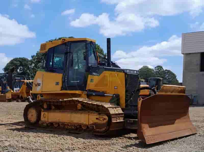 Trator de esteira John Deere 750J LT PAT 2022 - imagem de fundo