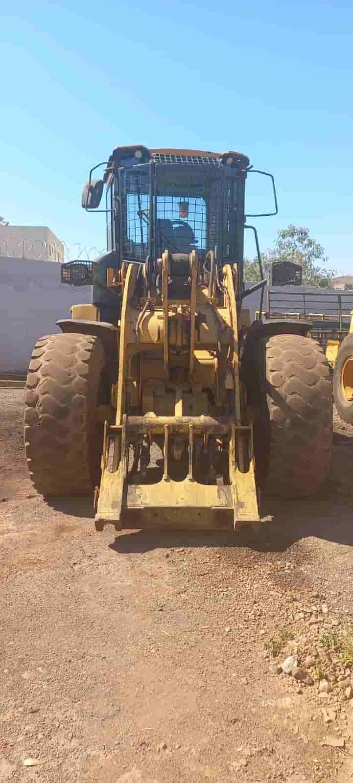 Pá Carregadeira Caterpillar 924K 2018 - imagem de fundo