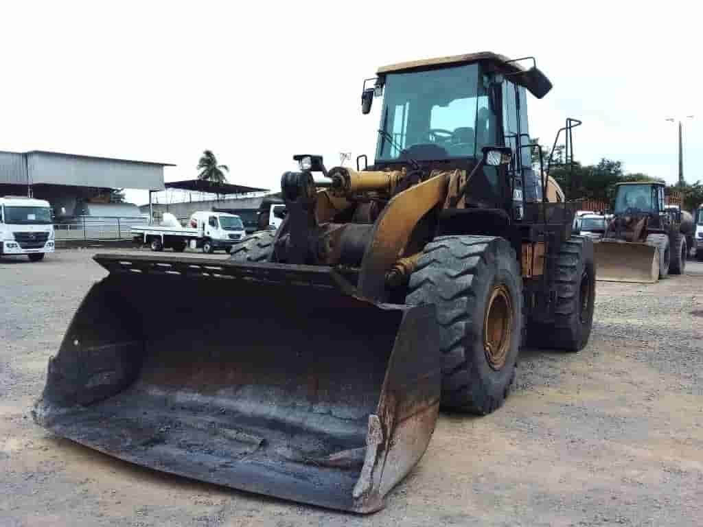 Pá Carregadeira Caterpillar  950H 2015 - imagem de fundo