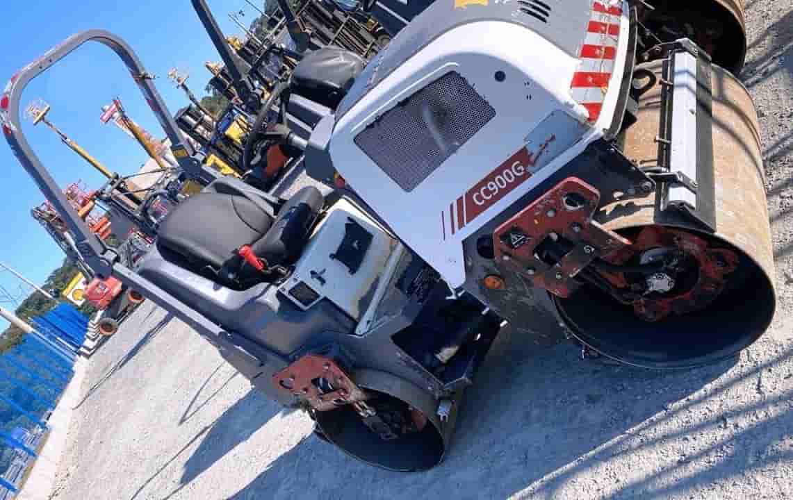 Rolo compactador Dynapac CC900 2019 - imagem de fundo