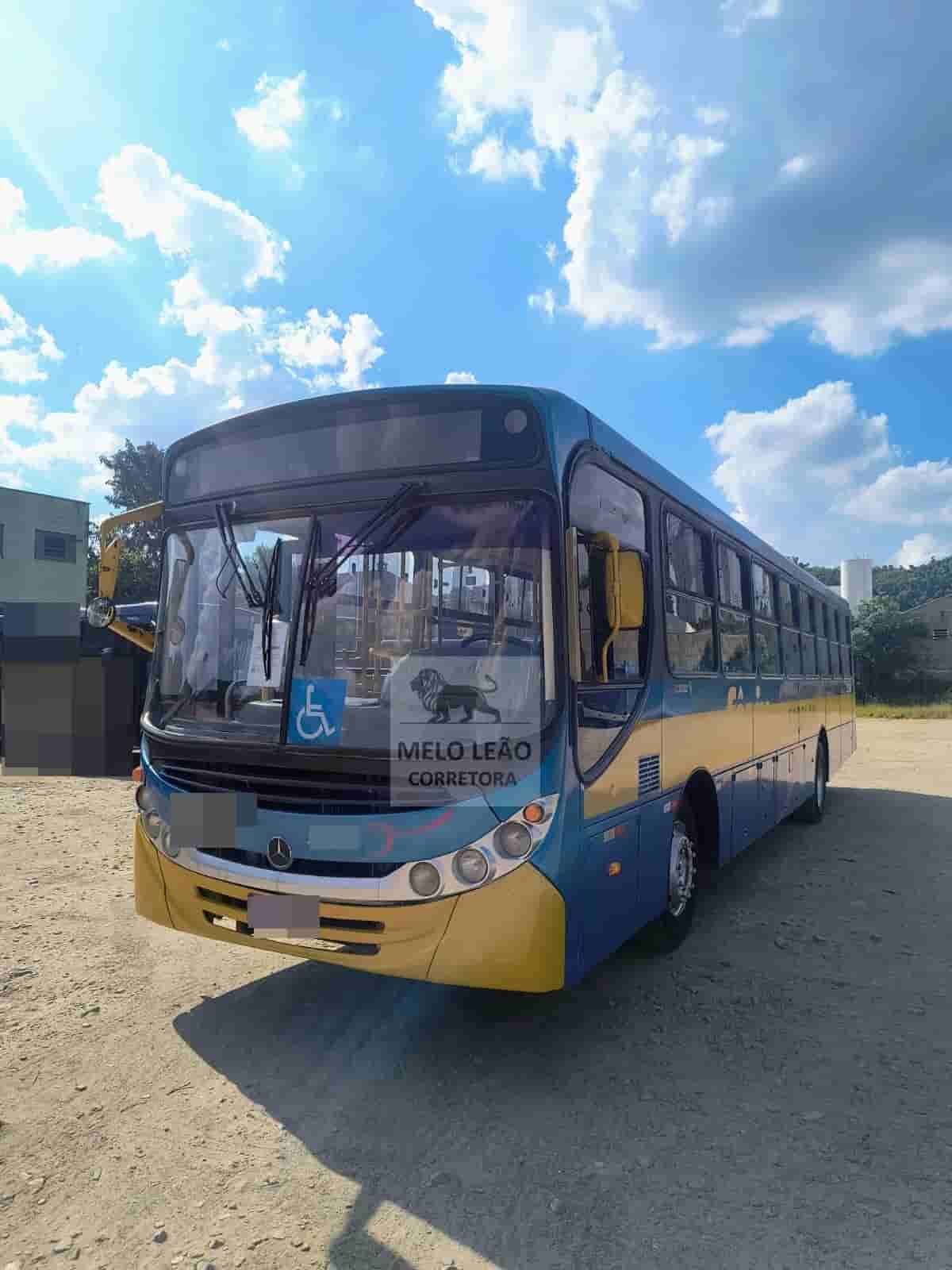 Ônibus Mercedes Benz  1721 2013 - imagem de fundo