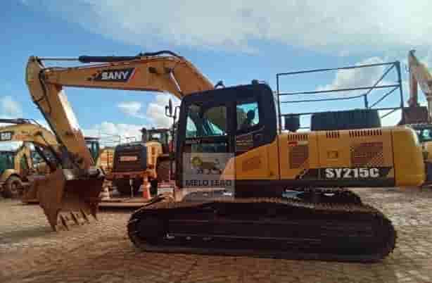 Escavadeira Sany SY215C 2020 - imagem de fundo