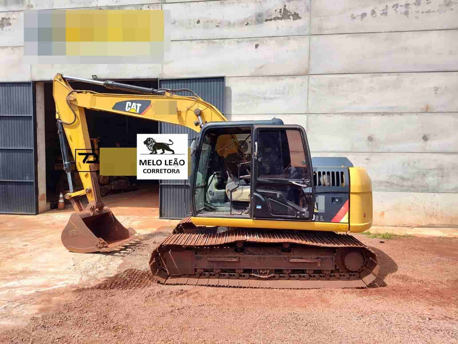 Escavadeira Caterpillar 312D2L 2017 - imagem de fundo