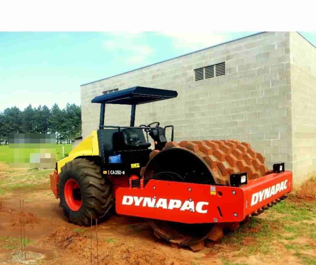 Rolo compactador Dynapac CA250 2012 - imagem de fundo
