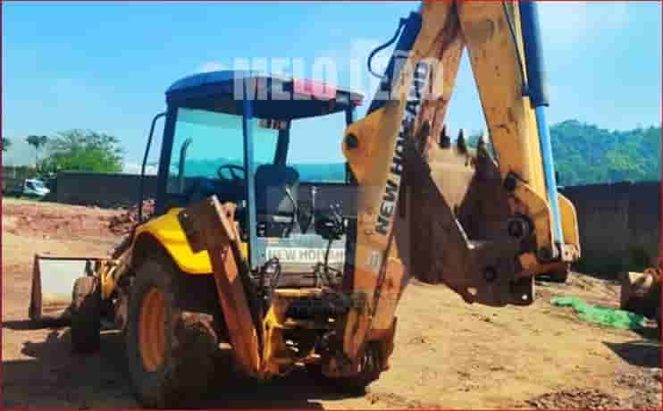 Retroescavadeira New Holland  LB90 2009 - imagem de fundo