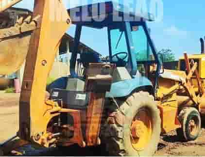 Retroescavadeira Case 580L 4X2 2007 - imagem de fundo