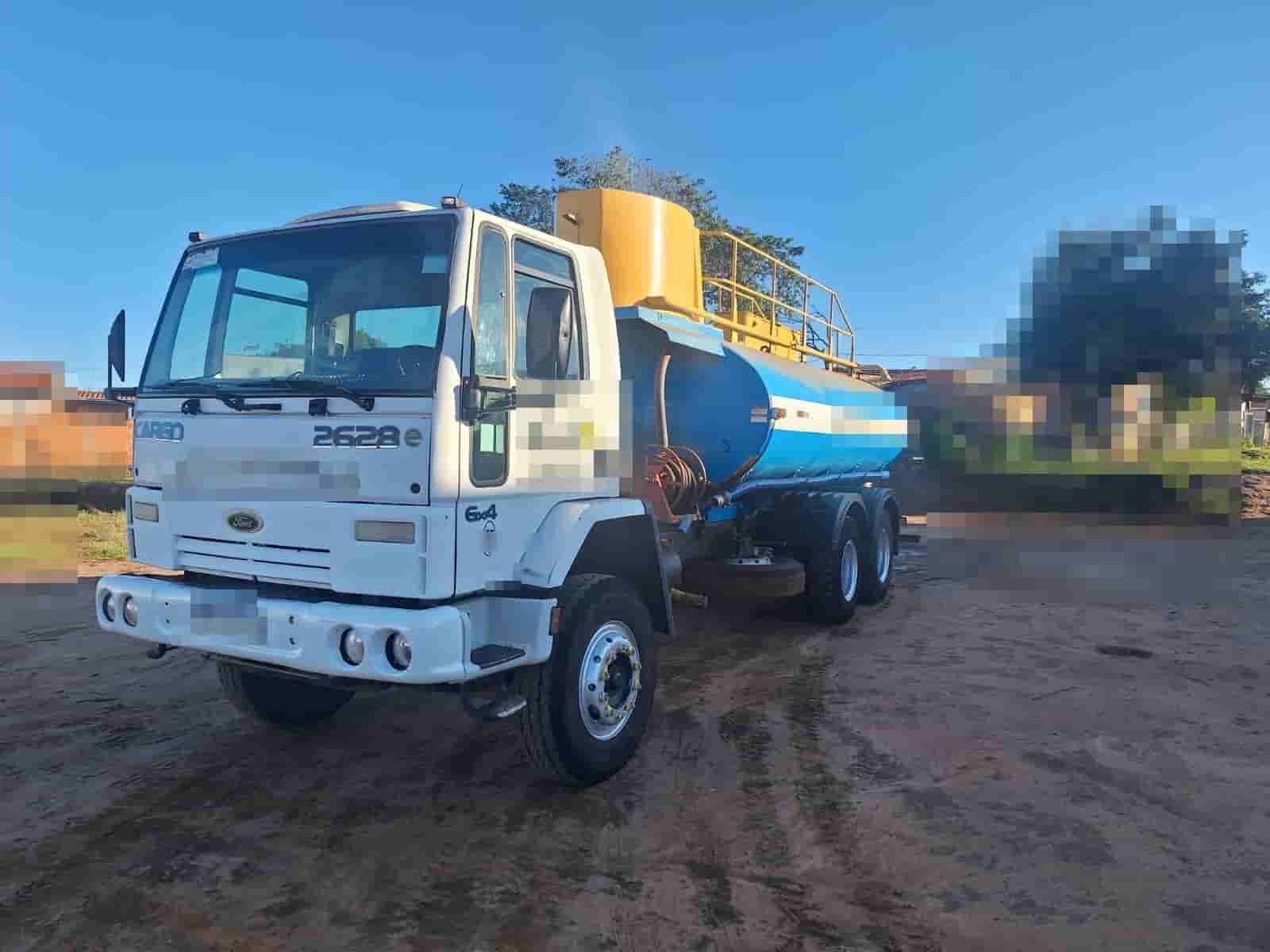 Caminhão Ford Cargo2628 2007 - imagem de fundo