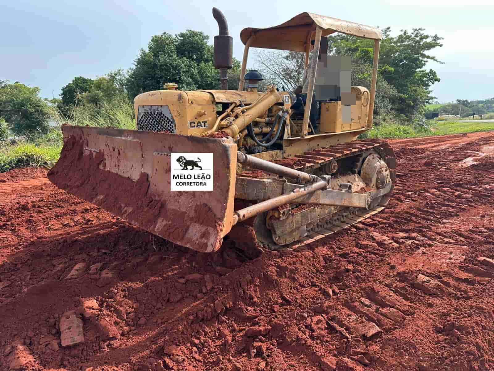 Trator de esteira Caterpillar D4D 1978 - imagem de fundo