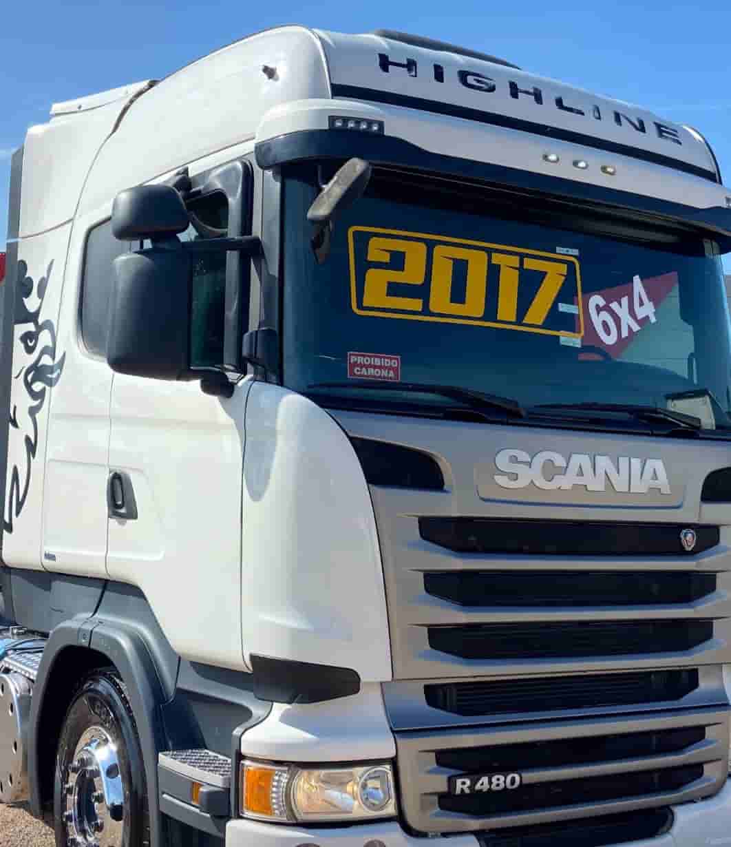 Caminhão Scania R480 6x4 - imagem de fundo