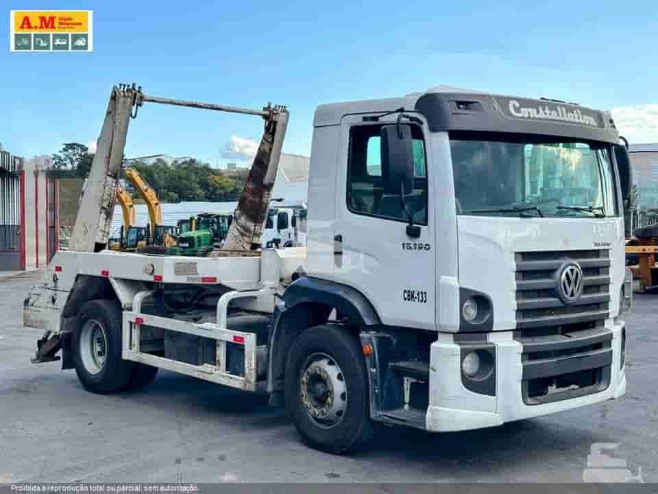Caminhão Volkswagen 15.190  2015 - imagem de fundo