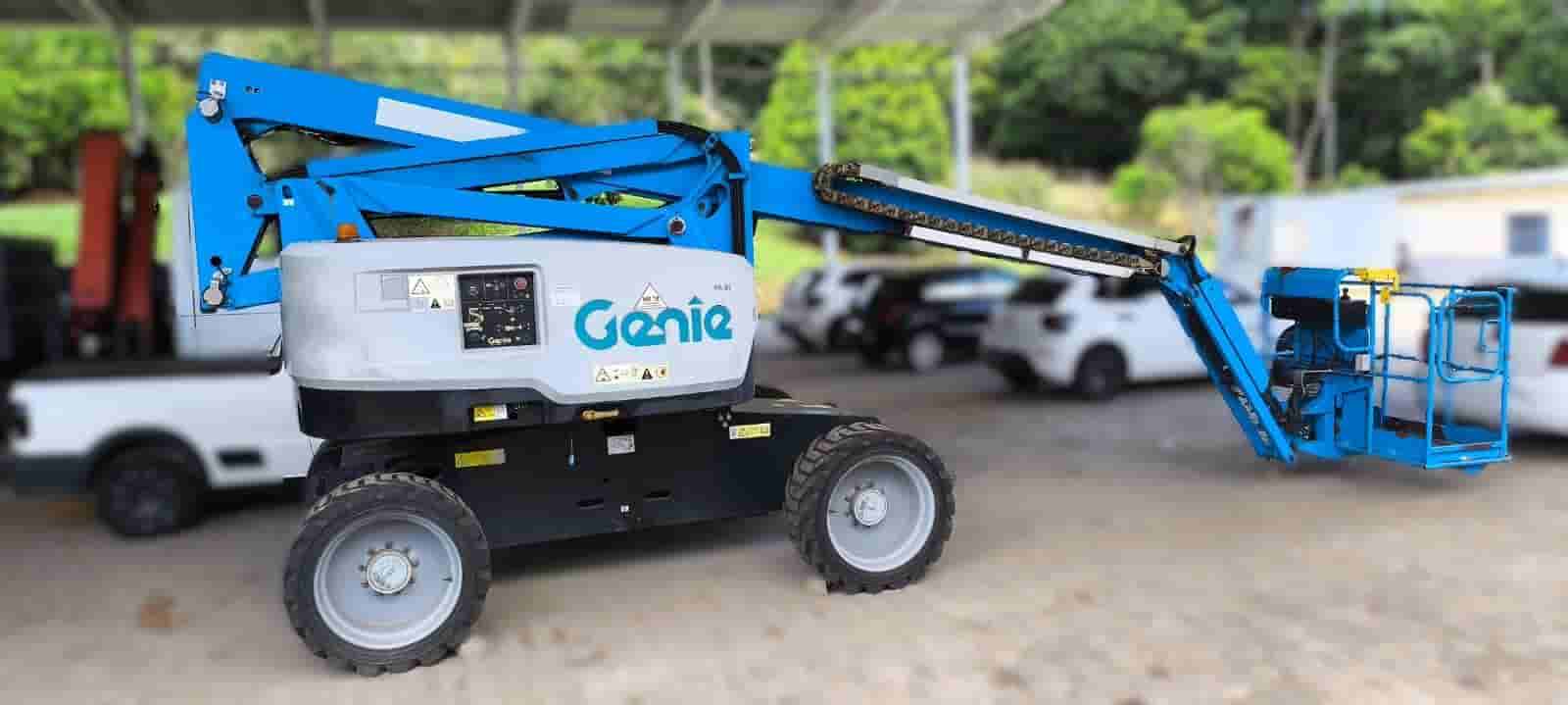 Plataforma elevatória Genie Z 60/37DC 2018 - imagem de fundo