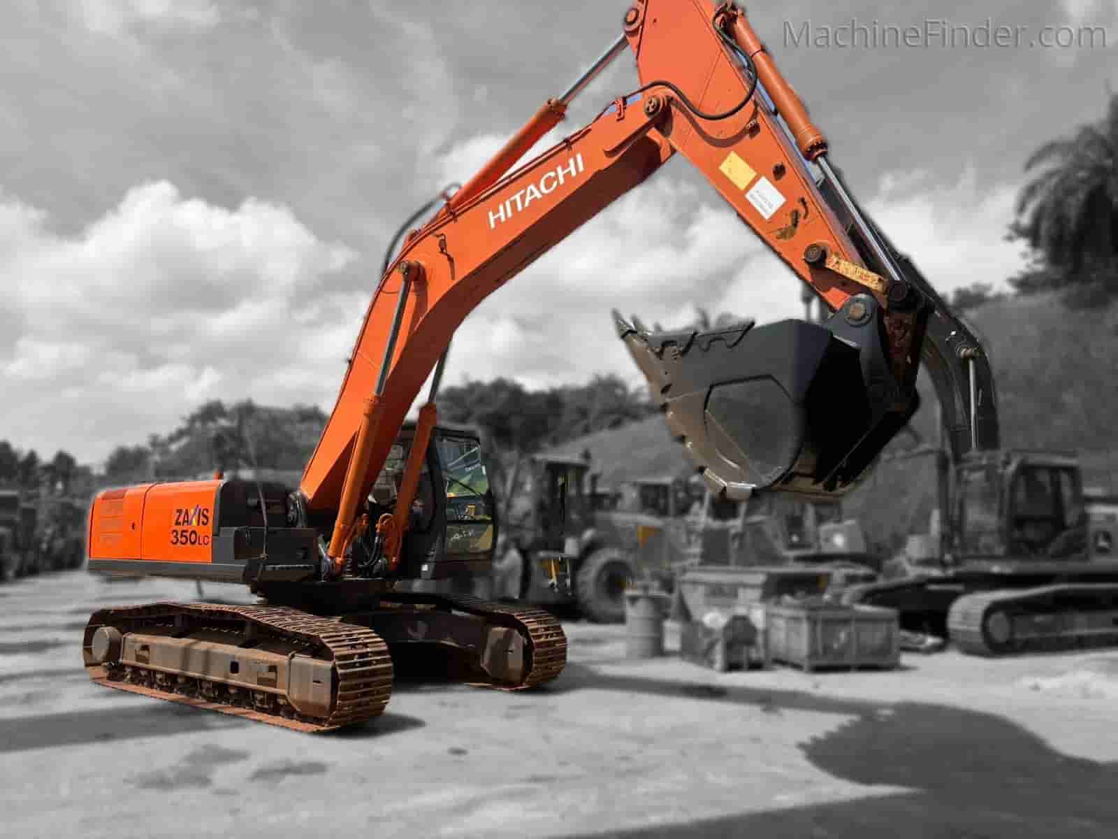 Escavadeira Hitachi ZX350LC 2016 - imagem de fundo