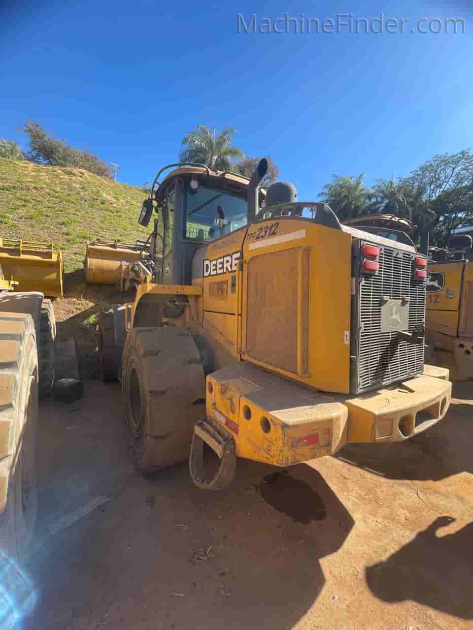 Pá Carregadeira John Deere 624K 2018 - imagem de fundo
