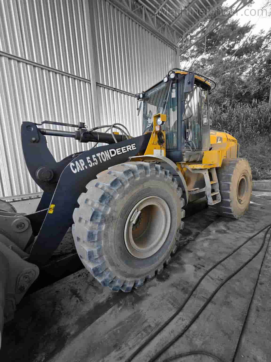 Pá Carregadeira John Deere 644K 2022 - imagem de fundo